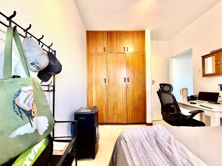 2 Bedroom Property for Sale in Harfield Village Western Cape
